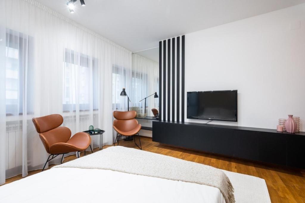 בוקרשט Wonderful Victorie Apartment מראה חיצוני תמונה