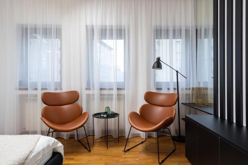 בוקרשט Wonderful Victorie Apartment מראה חיצוני תמונה