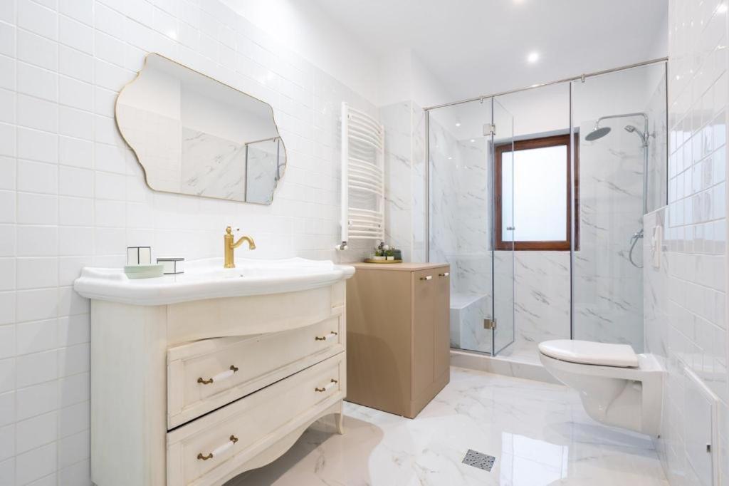 בוקרשט Wonderful Victorie Apartment מראה חיצוני תמונה